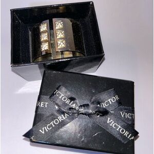 Nwt Victoria secret gold bling cuff bracelet